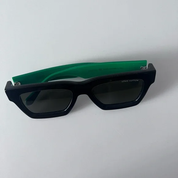 Louis vuitton sunglasses - Picture 3 of 5